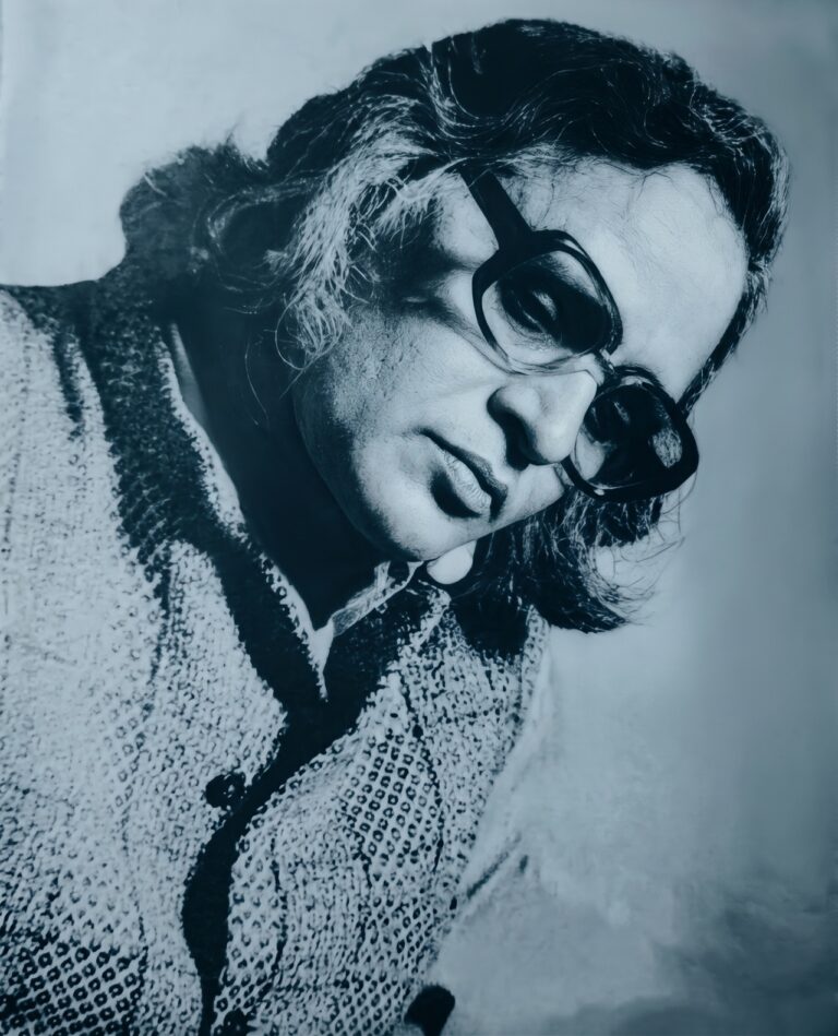 পূর্ণেন্দু পত্রী
